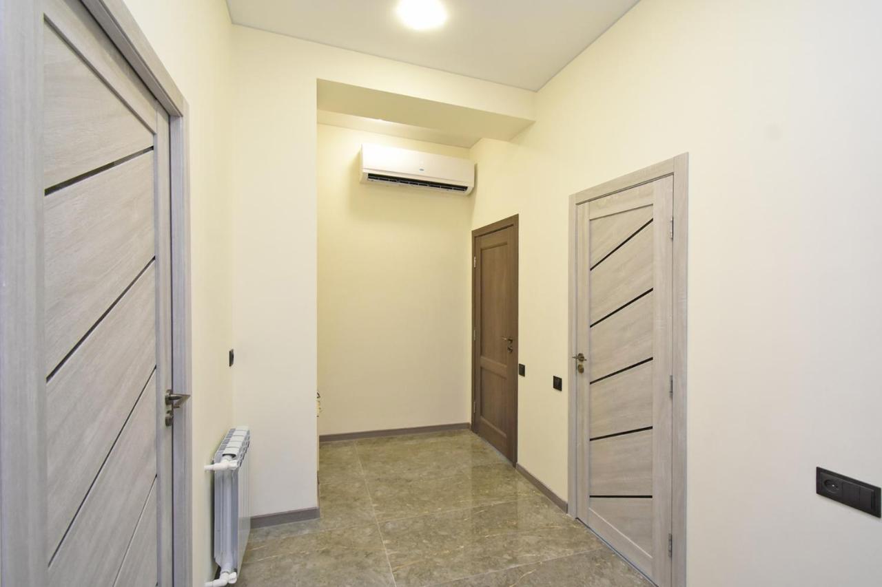New Apartment In Downtown Jerevan Buitenkant foto