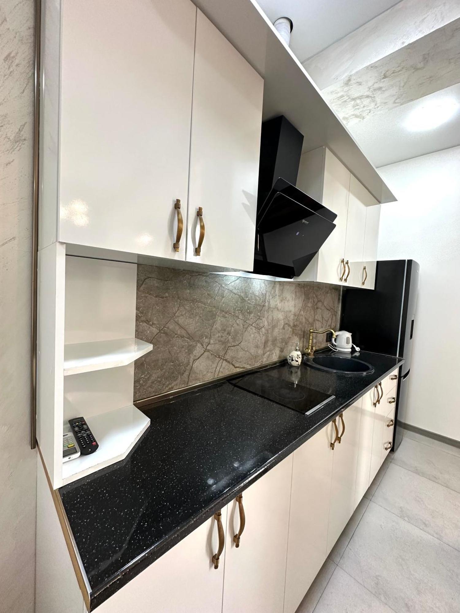 New Apartment In Downtown Jerevan Buitenkant foto
