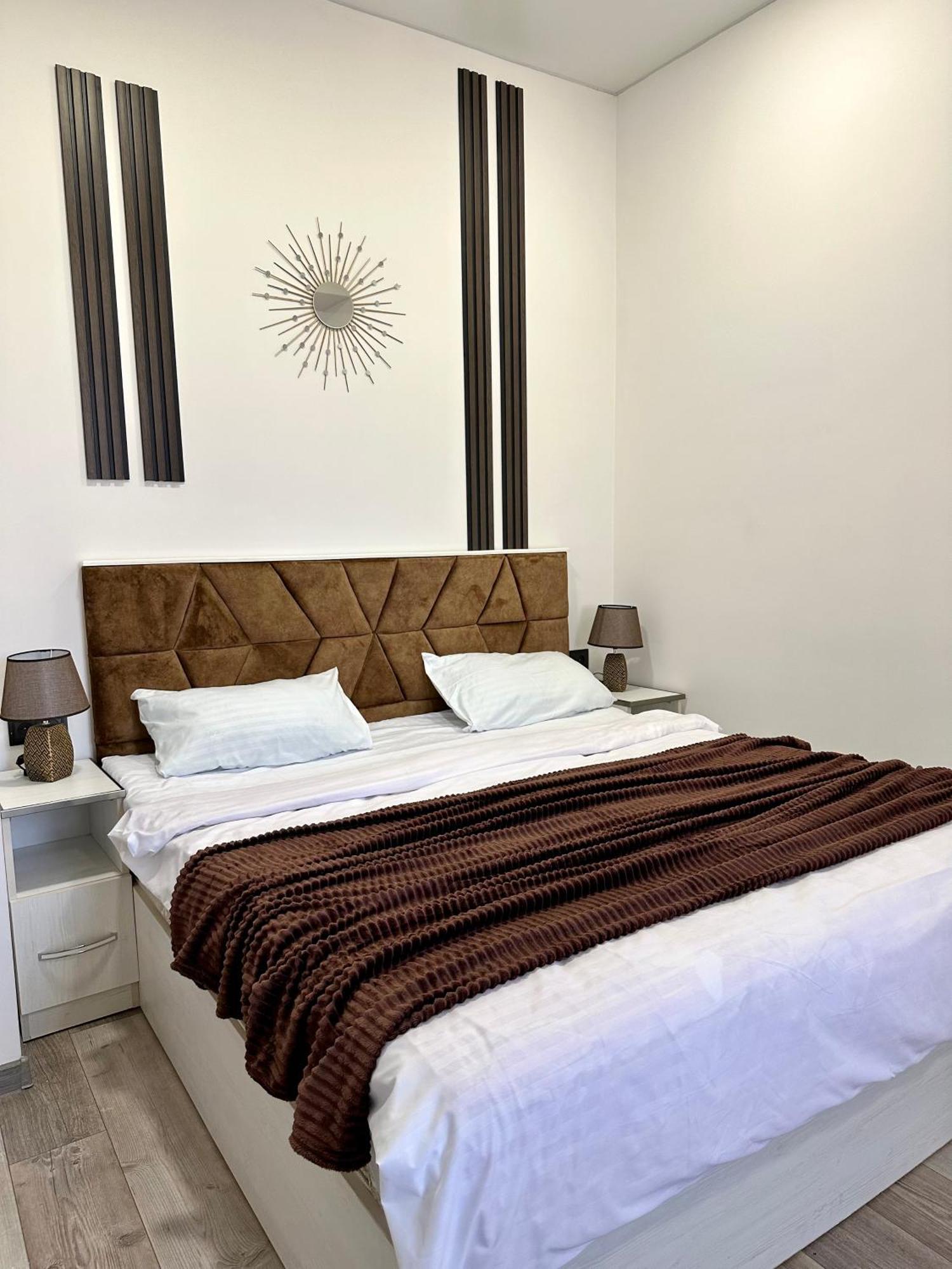 New Apartment In Downtown Jerevan Buitenkant foto