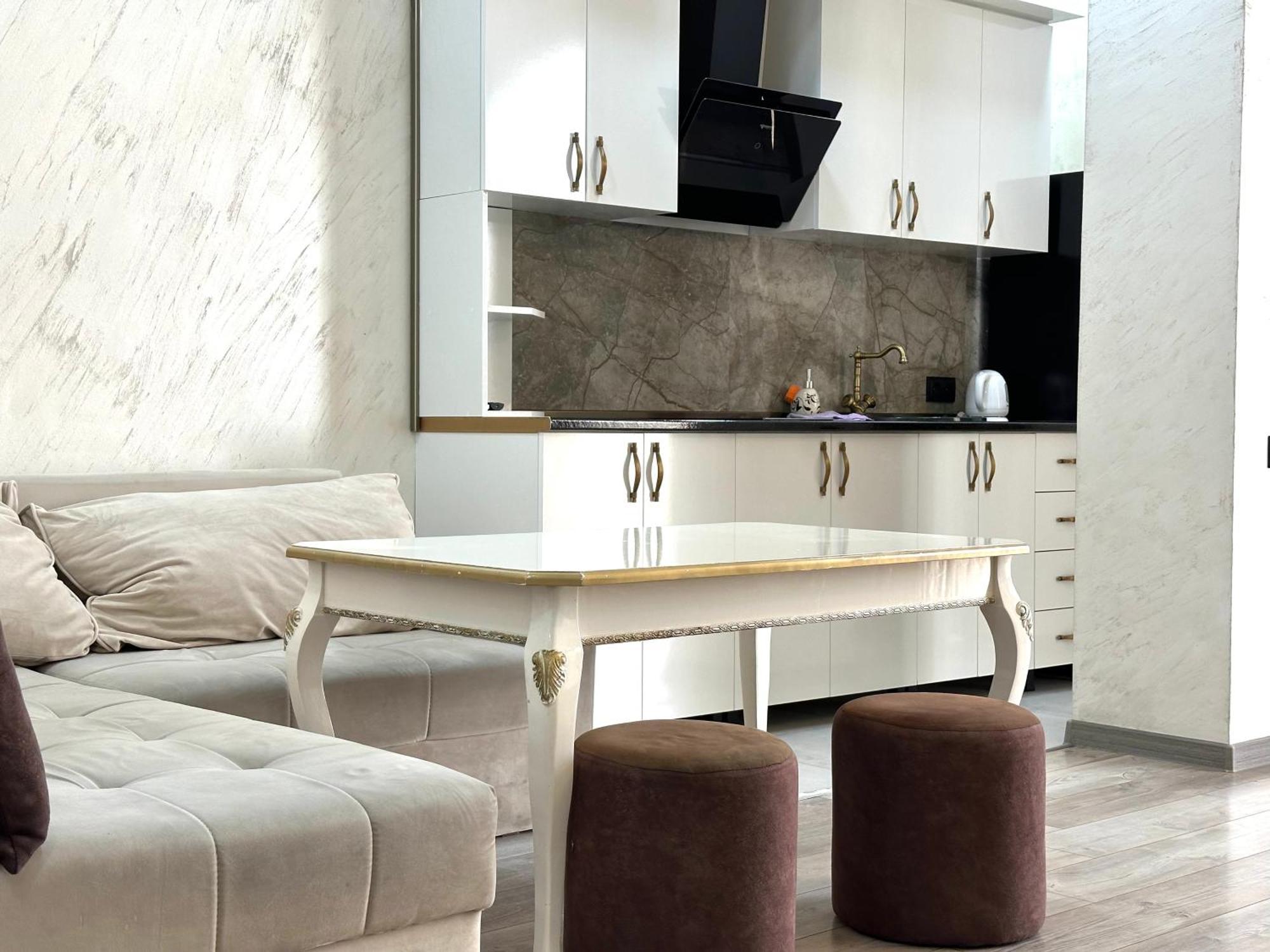 New Apartment In Downtown Jerevan Buitenkant foto