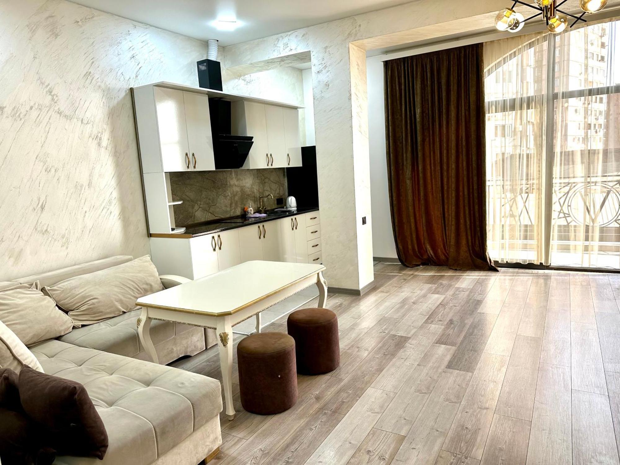 New Apartment In Downtown Jerevan Buitenkant foto