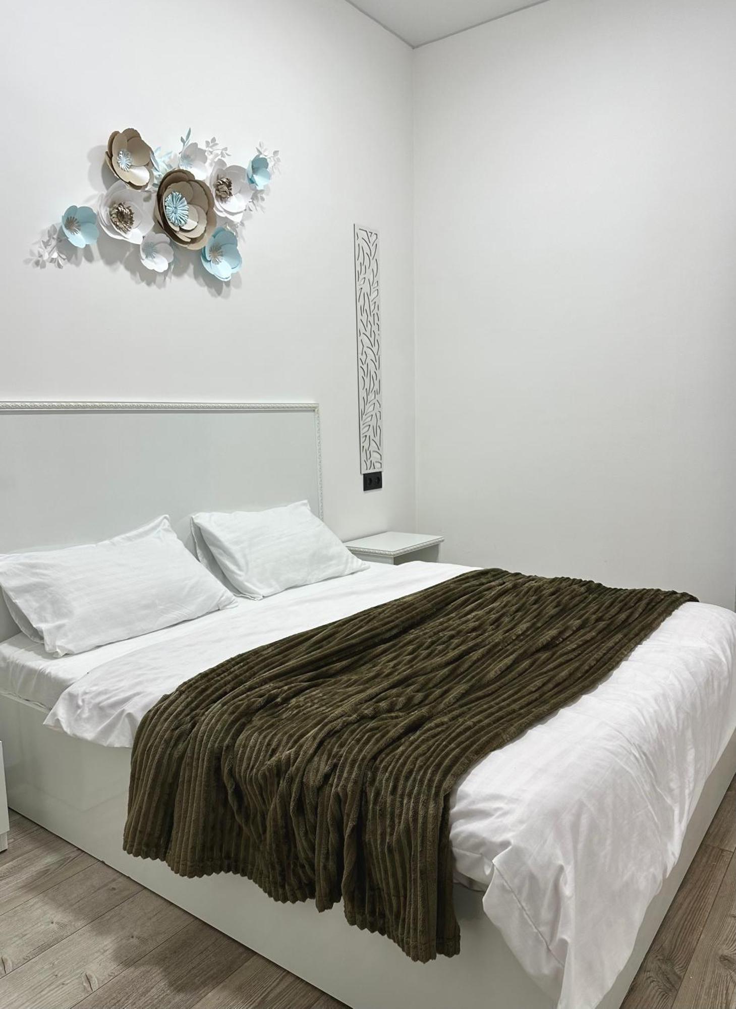 New Apartment In Downtown Jerevan Buitenkant foto
